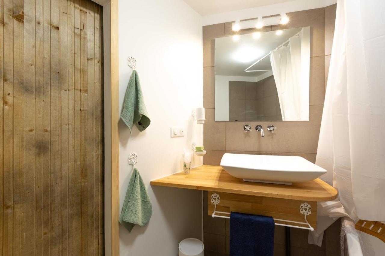 Bed and Breakfast Les Dames-Jeannes Chavot-Courcourt Экстерьер фото
